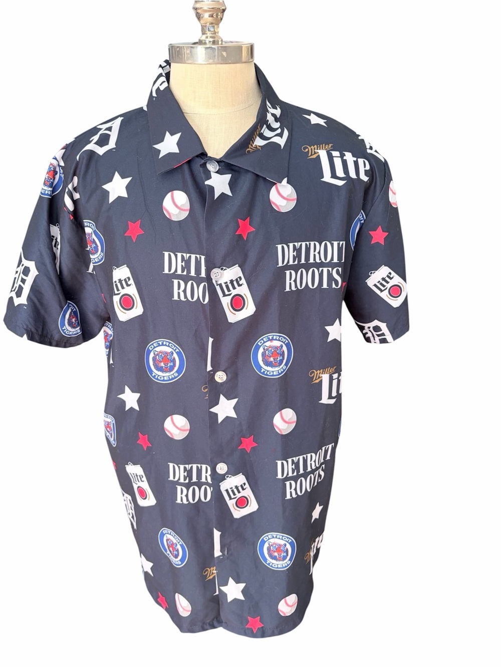 Detroit TigersMen's Short Sleeve Hawaiian Shirt Miller Lite XL rare